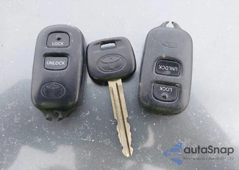 2004 Toyota Highlander V6 from USA, damaged, VIN JTEDP21A940019700